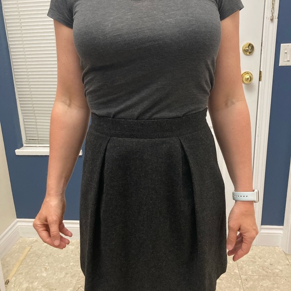 Uniqlo Black Wool Blend Pleated Skirt - Picture 5 of 12